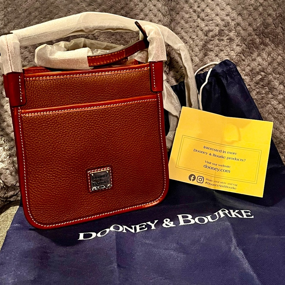 Dooney & Bourke messenger bag